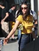 Kendall Jenner Booty in Jeans on the Set of a Photoshoot in Los Angeles