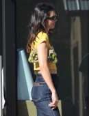 Kendall Jenner Booty in Jeans on the Set of a Photoshoot in Los Angeles