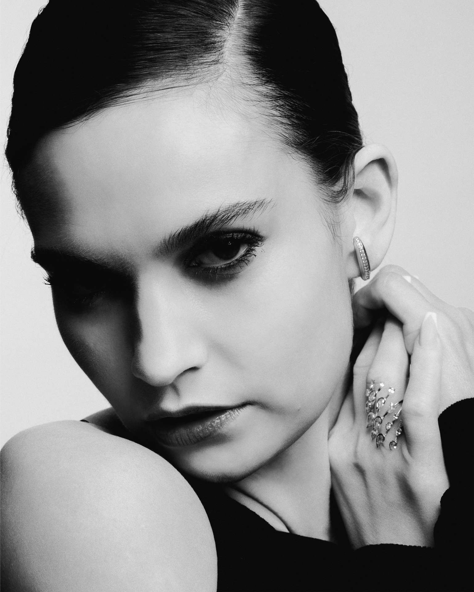 Lily James in Los Angeles Times by Ryan Pfluger - February 2022