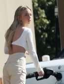 Sydney Sweeney Big Cleavage at a Gas Station in Los Angeles