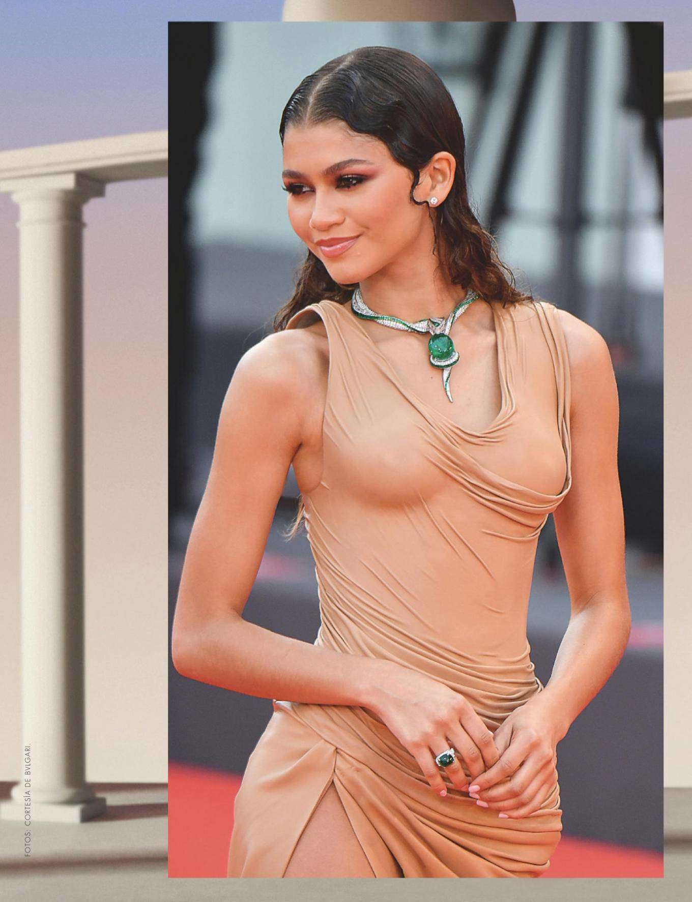 Zendaya in Hola Fashion Magazine - March 2022