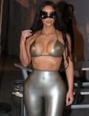 Kim Kardashian and Khloe Kardashian Booty, Arriving at the SKIMS Pop-up in Miami