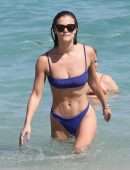 Nina Agdal Booty in Bikini on a Beach in Miami