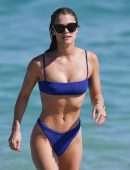 Nina Agdal Booty in Bikini on a Beach in Miami