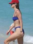Nina Agdal Booty in Bikini on a Beach in Miami
