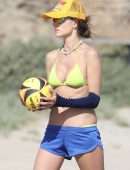 Alessandra Ambrosio Booty in Bikini on a Beach in Malibu