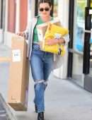 Lucy Hale Pokies, Picking Up Packages in Los Angeles