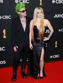 Avril Lavigne Cleavage at 2022 JUNO Awards Broadcast in Toronto