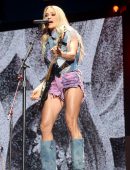Carrie Underwood Leggy, Performing Live at 2022 iHeartCountry Festival in Austin
