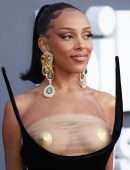 Doja Cat Cleavage at 2022 Billboard Music Awards in Las Vegas