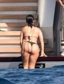 Kourtney Kardashian Wet Booty in Thong BIkini in Portofino