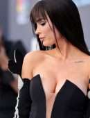 Megan Fox Cleavage with Machine Gun Kelly at 2022 Billboard Music Awards in Las Vegas