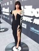 Megan Fox Cleavage with Machine Gun Kelly at 2022 Billboard Music Awards in Las Vegas