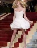 Sydney Sweeney Leggy and Spectacular Cleavage at 2022 Met Gala in New York