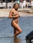 Arabella Chis Booty in Thong Bikini on a Beach in Formentera