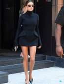 Hailey Baldwin Leggy, Leaving Huff Post in NYC