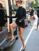 Hailey Baldwin Leggy, Leaving Huff Post in NYC