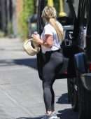 Hilary Duff Booty in Tights, Outside a Gym in Los Angeles