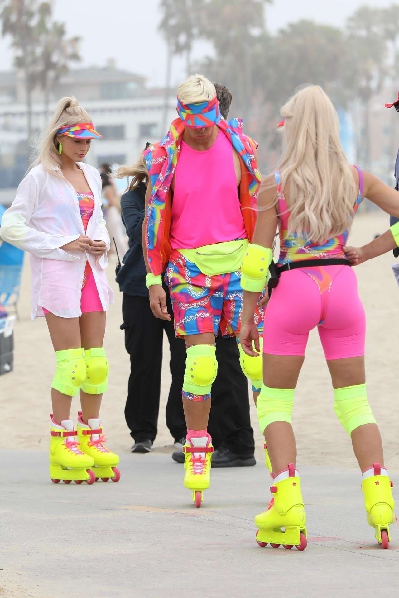 Margot Robbie Booty in Tights, on “Barbie” Movie Set in Los Angeles