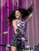 Olivia Rodrigo Leggy, Performing at Glastonbury Festival 2022