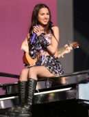 Olivia Rodrigo Leggy, Performing at Glastonbury Festival 2022