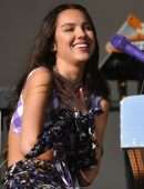 Olivia Rodrigo Leggy, Performing at Glastonbury Festival 2022