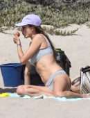 Alessandra Ambrosio Booty in Panties Playing Volleyball on a Beach in Santa Monica