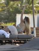 Alexa Dellanos Booty, With Lyna Perez Spotted on the Beach in Miami