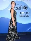 Caylee Cowan - LUISAVIAROMA for UNICEF in Capri