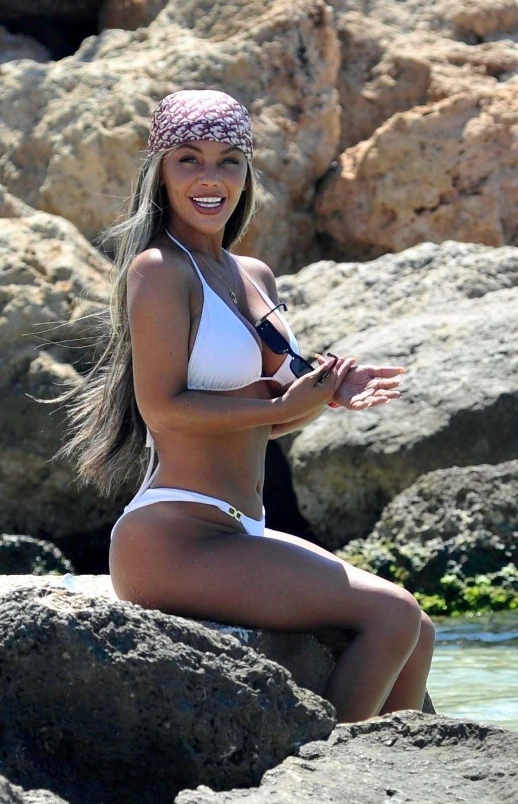 Chelsee Healey Booty, on Vacation in Palma