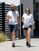 Elizabeth Olsen Leggy, Out with her Husband in Los Angeles