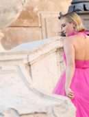 Florence Pugh Pokies in See-Through Dress at Valentino Fashion Show in Paris