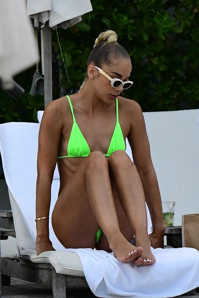 Jasmine Sanders in Fluorescent Bikini at Poolside in Miami