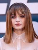 Joey King at the Premiere of "Bullet Train" in Paris