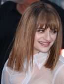 Joey King at the Premiere of "Bullet Train" in Paris