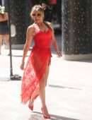 Lizzie Cundy Leggy, Arriving at ITV This Morning in London