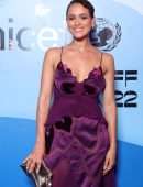 Nathalie Emmanuel - LUISAVIAROMA for UNICEF in Capri
