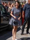 Selena Gomez Leggy, Outside Sephora in Paris