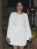 Selena Gomez Leggy, Outside Nobu in Malibu