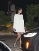 Selena Gomez Leggy, Outside Nobu in Malibu