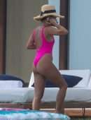 Vanessa Hudgens Booty, Relaxing in Punta Mita