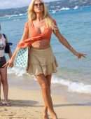 Victoria Silvstedt in Bikini at La Reserve Beach in Saint-Tropez