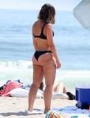 Frankie Bridge Booty in Black Thong Bikini at the Beach in Santa Monica