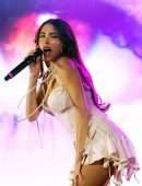 Madison Beer Performing Live Onstage at the Reading Festival Day 2