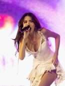 Madison Beer Performing Live Onstage at the Reading Festival Day 2
