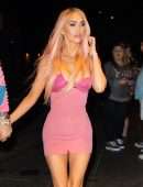 Megan Fox Leggy with Boyfriend, Out in New York
