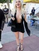 Tana Mongeau at the Premiere of “Bullet Train” Premiere in Los Angeles