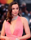Ana de Armas - "Blonde" Premiere at the 79th Venice International Film Festival