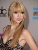 Taylor Swift at The American Music Awards 2022 in Los Angeles