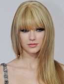 Taylor Swift at The American Music Awards 2022 in Los Angeles